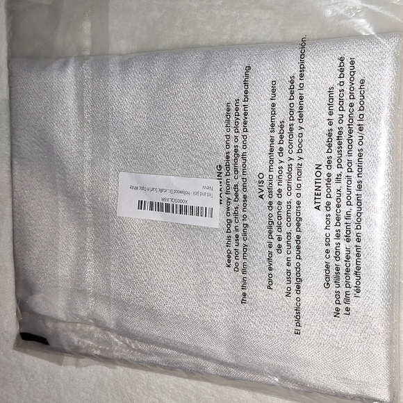 ❄️ Ted & Jack Hollywood Dreams Sparkling Metallic Scarf. Optic White. - Picture 4 of 5